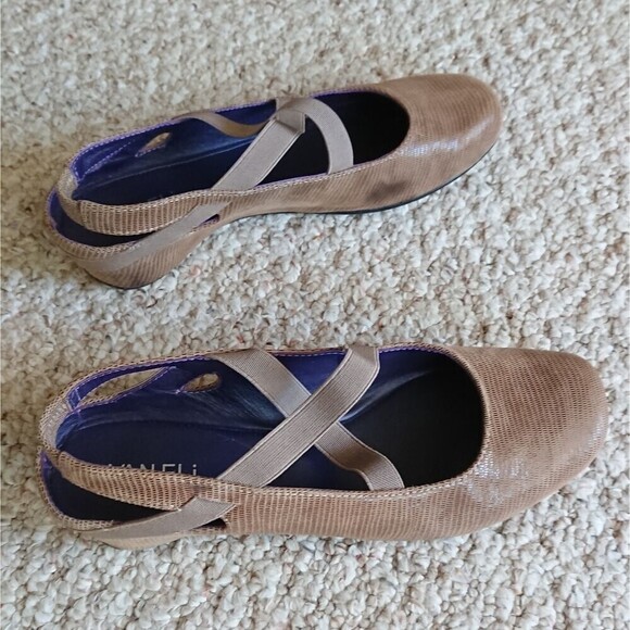 Vaneli Marjory in Taupe brown size 7 - Picture 11 of 12